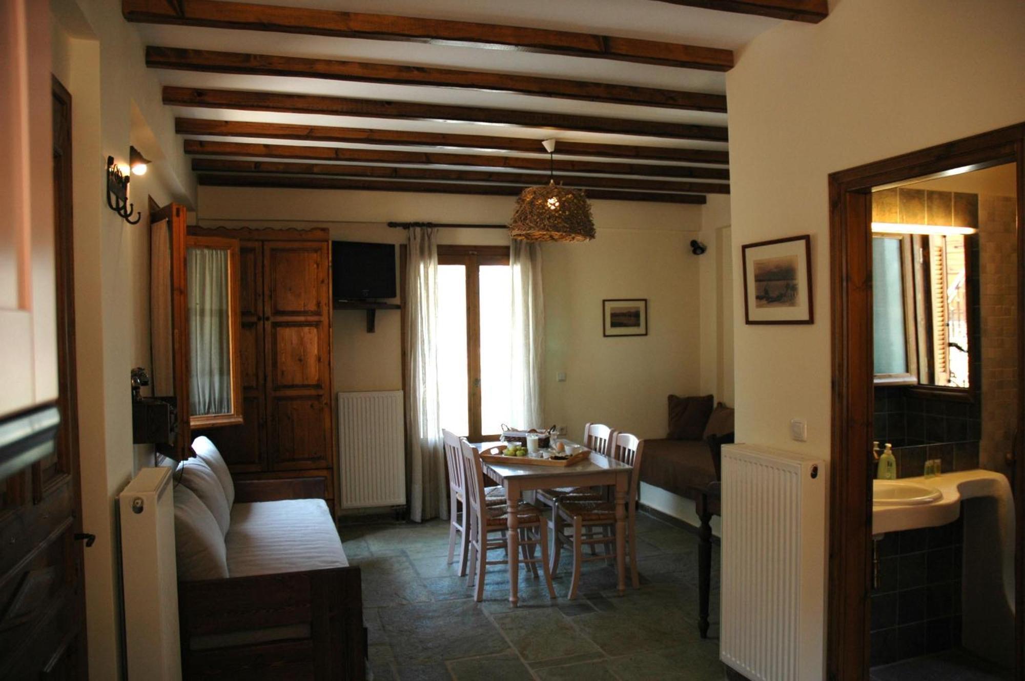 Hotel Gera'S Olive Grove - Elaionas Lesvou Marmaro  Esterno foto